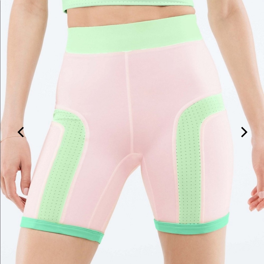 NWT Fabletics shorts Maddie Ziegler collection bike shorts